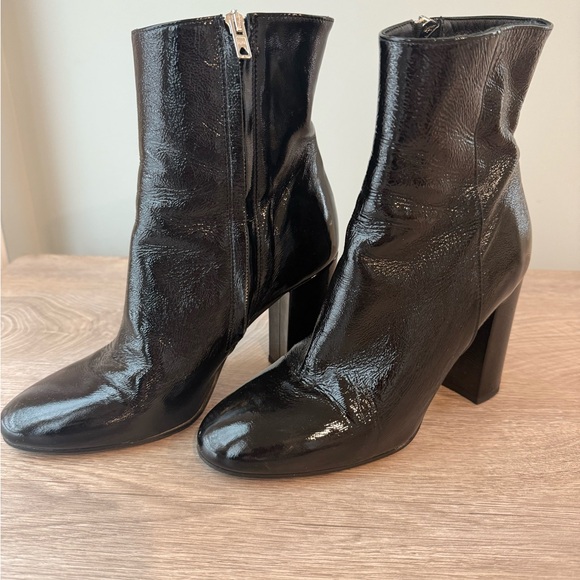 Barneys New York Black Heeled Boots Sleek Minimalist Design - Picture 4 of 4